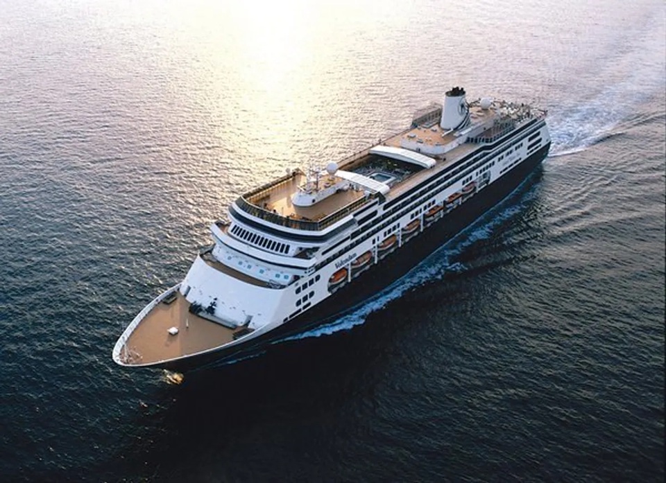 Holland America Line Volendam