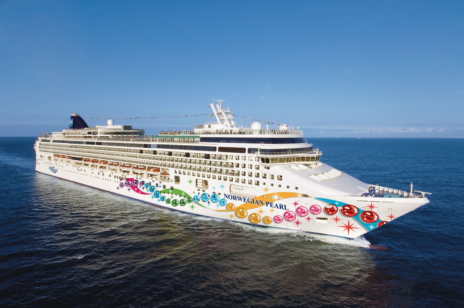 Norwegian Pearl, Santorini, Katakolo, Corfu, Kotor, Split, Catânia, Palma de Maiorca